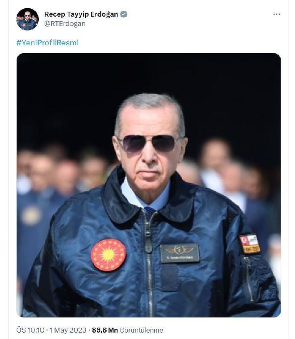 Cumhurbaşkanı Erdoğan, profil fotoğrafını pilot montlu haliyle değiştirdi