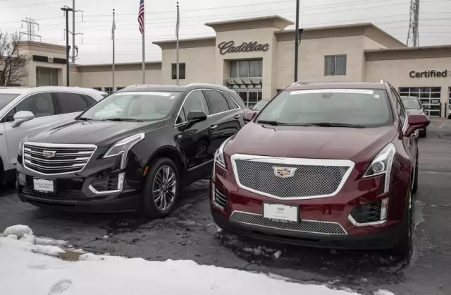 General Motors Yüzlerce Sözleşmeli Çalışanını İşten Çıkarıyor