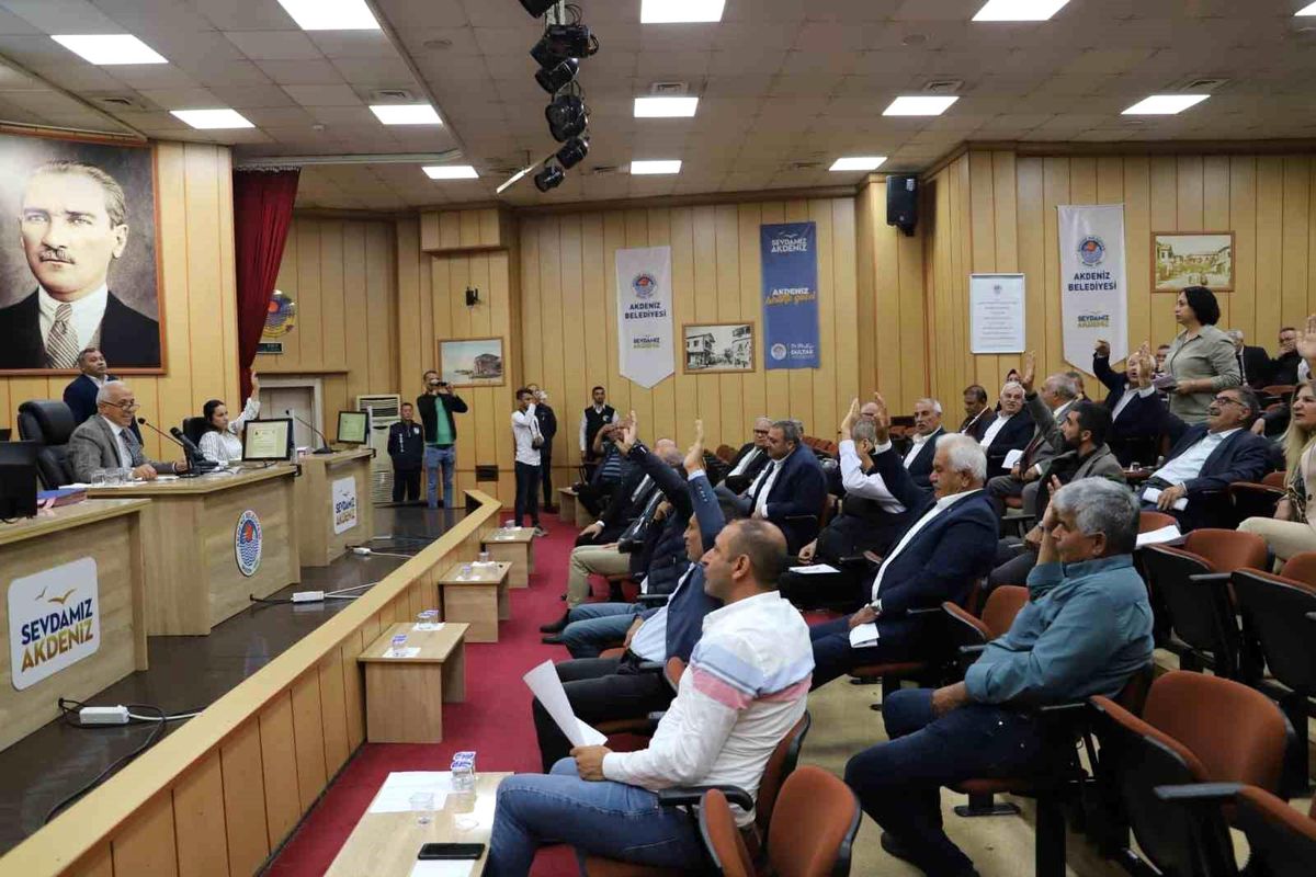 Gültak: 'Peşkeş çekilen arazileri belediyeye tekrar kazandırdık'