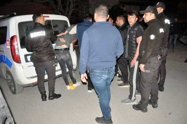Asker eğlencesinde 'düzgün oynamama' kavgası! 50 polis müdahale etti, 8 gözaltı var
