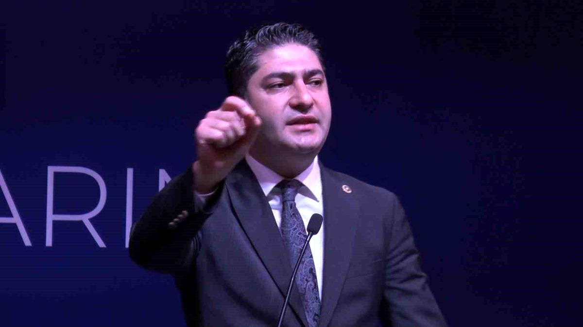 Bakan Akar: 'Yapılan gelişmelerin farklı algılanması nereden baksanız tutarsız, nereden baksanız ahmakça'