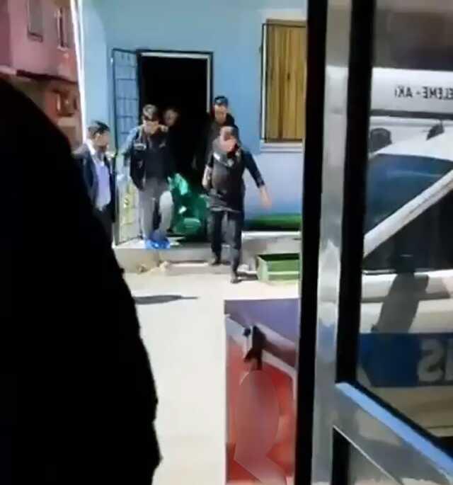 Ölmüş akrabasının fotoğrafına küfreden şahsı öldürdü Ölmüş akrabasının fotoğrafına küfreden şahsı öldürdü