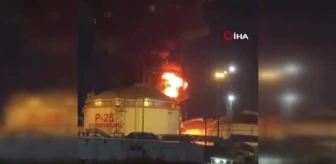 Rusya'da petrol depolama tesisinde yangın
