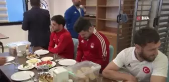 Şampiyon güreşçilerin sıradaki hedefi 2024 Paris Olimpiyatları