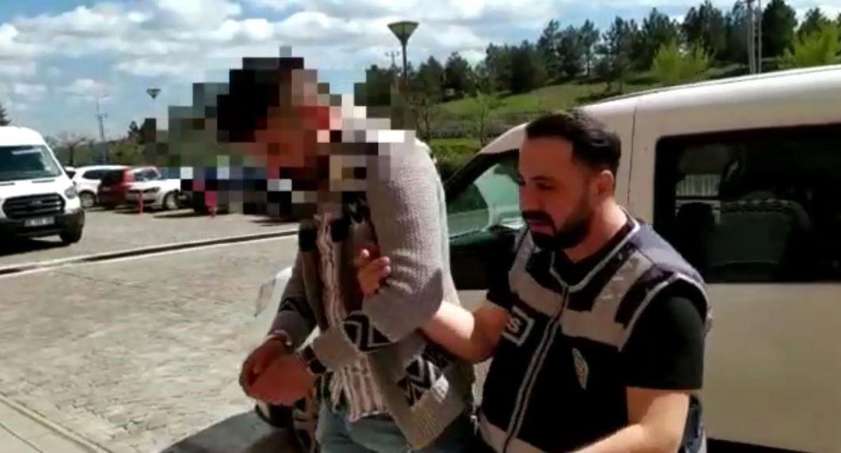 Sevgili vaadiyle şantaj yapıp evini bastıkları vatandaşın 18 bin TL'sini zorla aldılar