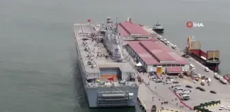 TCG Anadolu'nun ilk ziyaretçileri gurur yaşadı