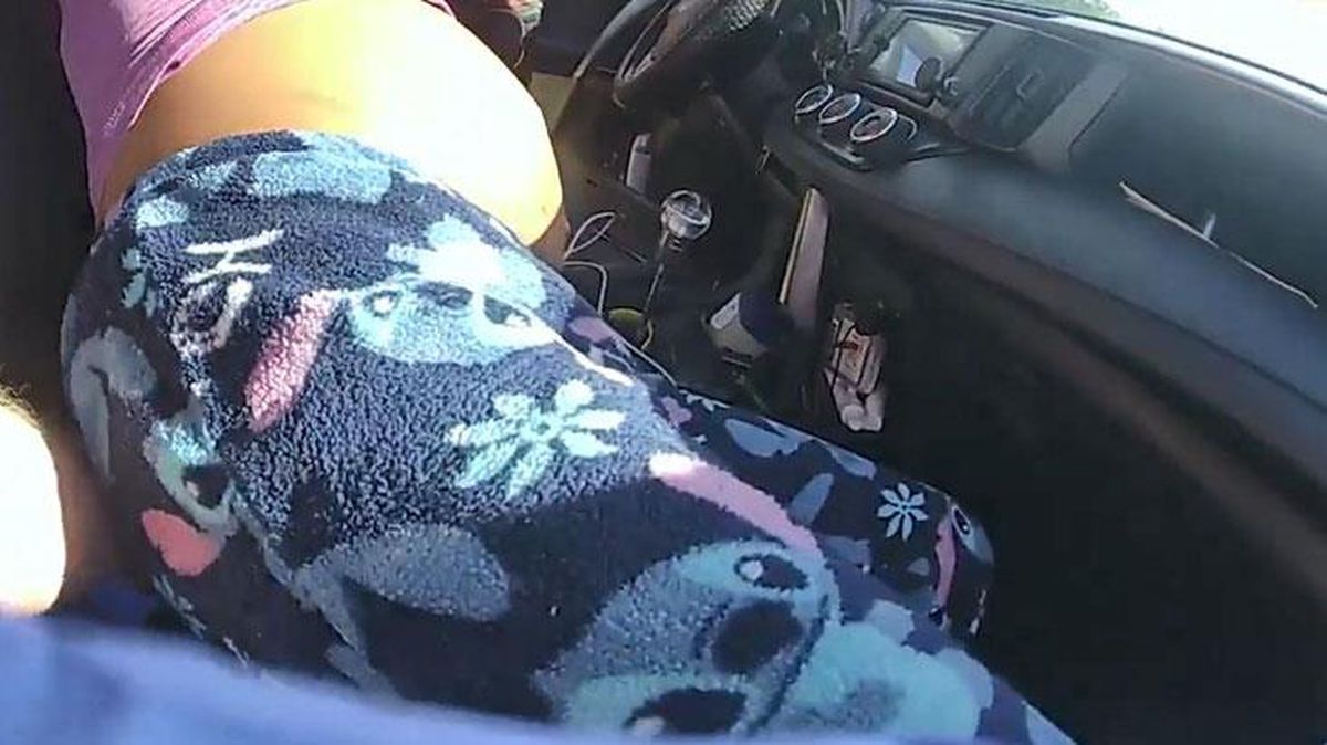 ABD'de polis, bir kadına araçta doğum yaptırdı! O anlar vücut kamerasında