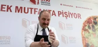 Bakan Varank Bursa'da Mutfak Akademisi'ni Ziyaret Etti
