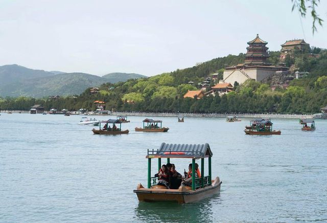 Beijing'de İşçi Bayramı Tatilinde Seyahat Sayısı Pandemi Öncesi Seviyeyi Geçti
