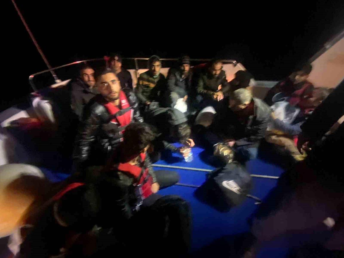 Bodrum'da 29 düzensiz göçmen kurtarıldı, 14'ü yakalandı