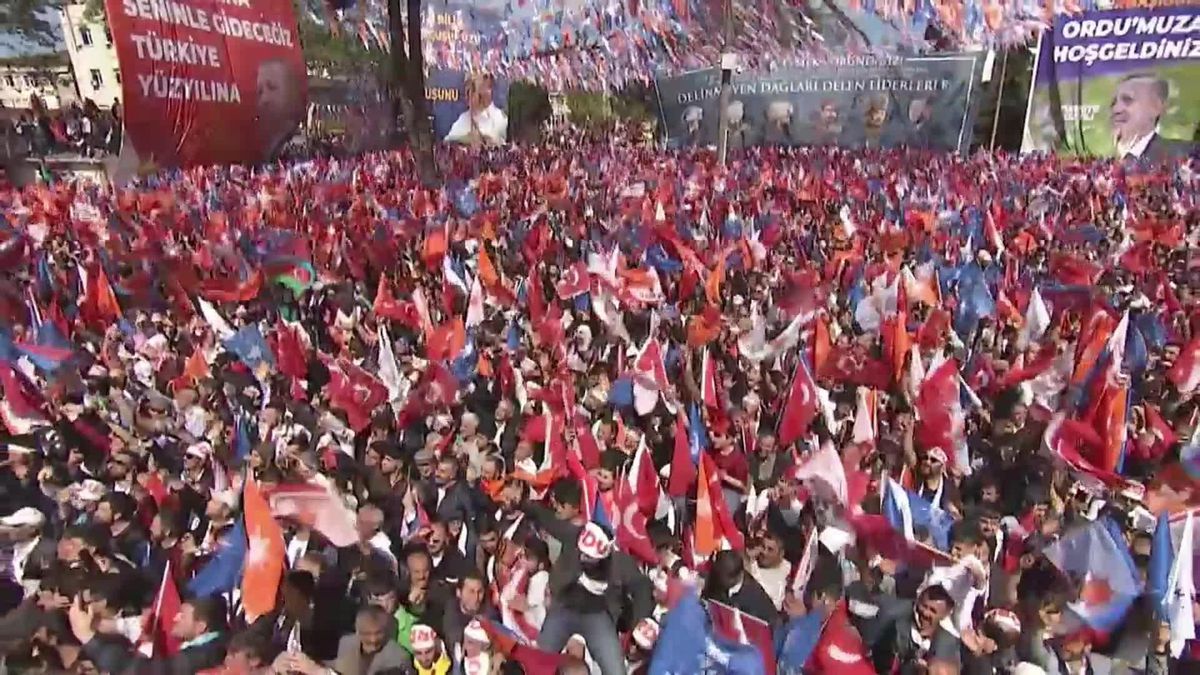 Erdoğan, Ordu'da: 'Bay Bay Kemal'e Oy Vermek Hangi Partiye Gönül Vermiş Olursa Olsun Kimseye Vacip Kılınmış Bir Görev Değil'