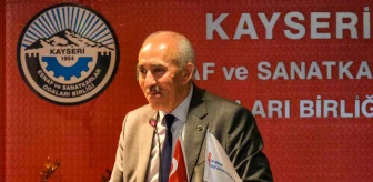 Kayseri Vergi Dairesi Başkanı İbrahim Kaya, esnaf temsilcileriyle bir araya geldi