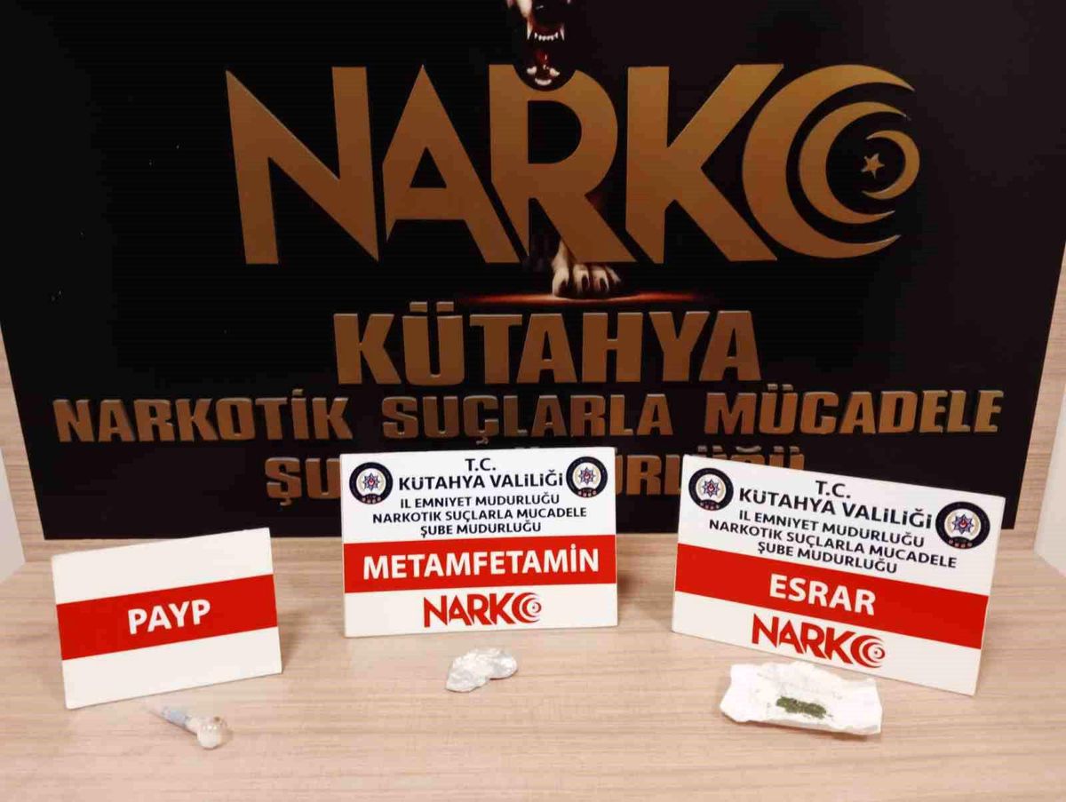 Kütahya'da şüpheli şahsın üzerinde uyuşturucu bulundu