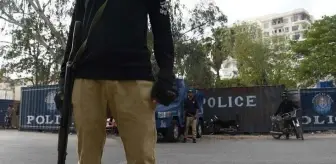 Pakistan'da okula düzenlenen silahlı saldırıda 7 öğretmen öldü