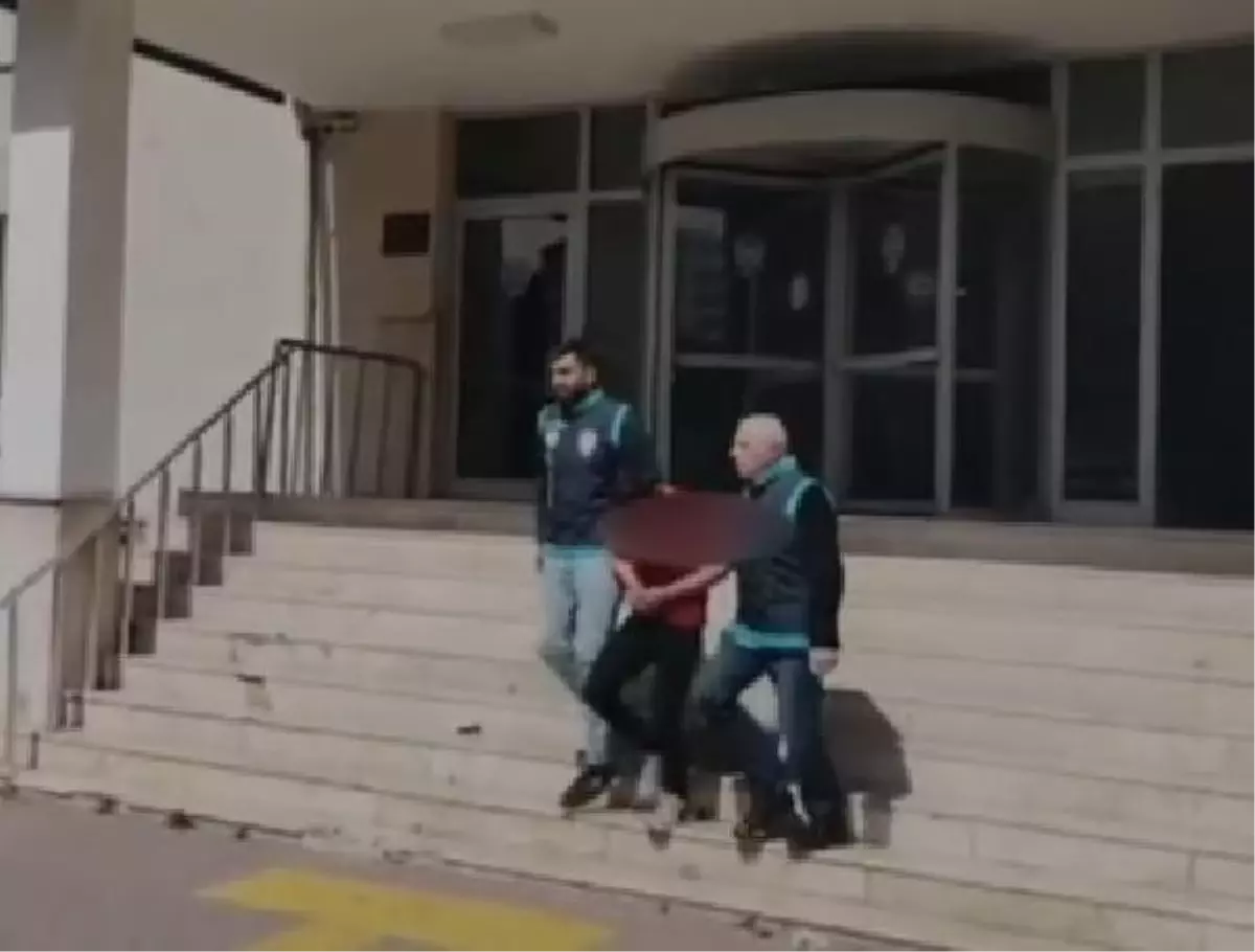 Kayseri'de taksi şoföründen para ve cep telefonu gaspı