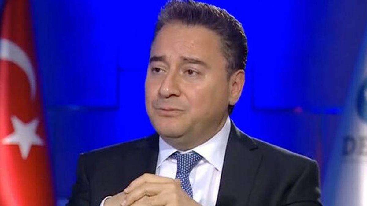 Babacan canlı yayında 'Sayın FETÖ' dedi, tepkilerin ardından açıklama yaptı: Dil sürçmesi