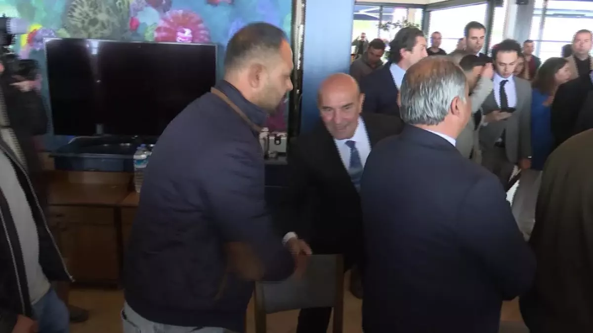 Başkan Soyer'den Dikili'de 14 Mayıs Mesajı: 'Bu Seçim 100 Yılın Seçimi'