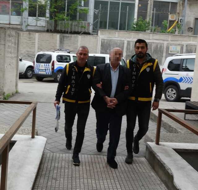 Bursa'da kızıyla yürüyen kadın, gelin alma merasiminde atılan merminin kurbanı oldu Bursa'da kızıyla yürüyen kadın, gelin alma merasiminde atılan merminin kurbanı oldu
