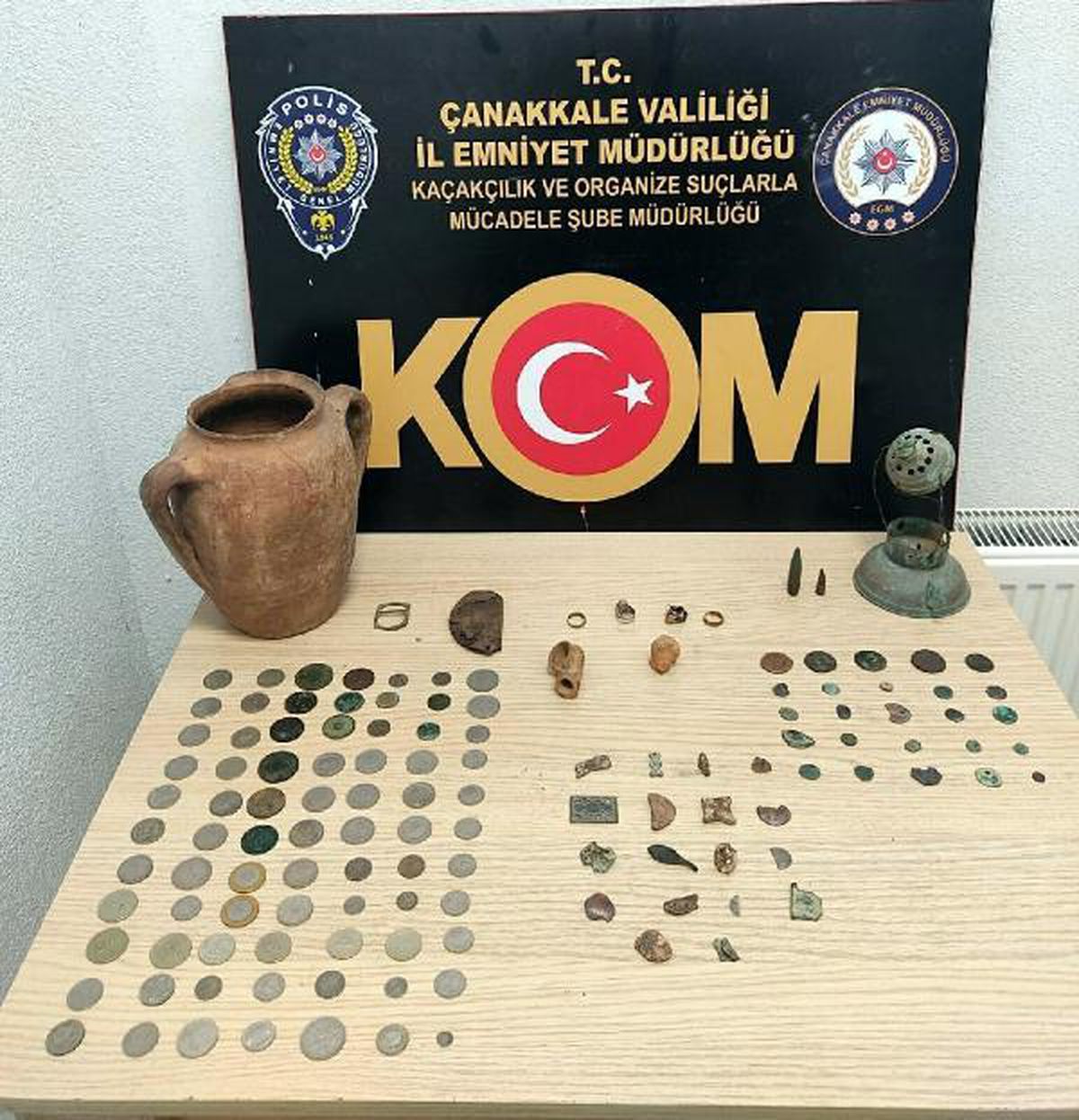 Çanakkale'de Tarihi Eser Operasyonu: Çok Sayıda Eser Ele Geçirildi