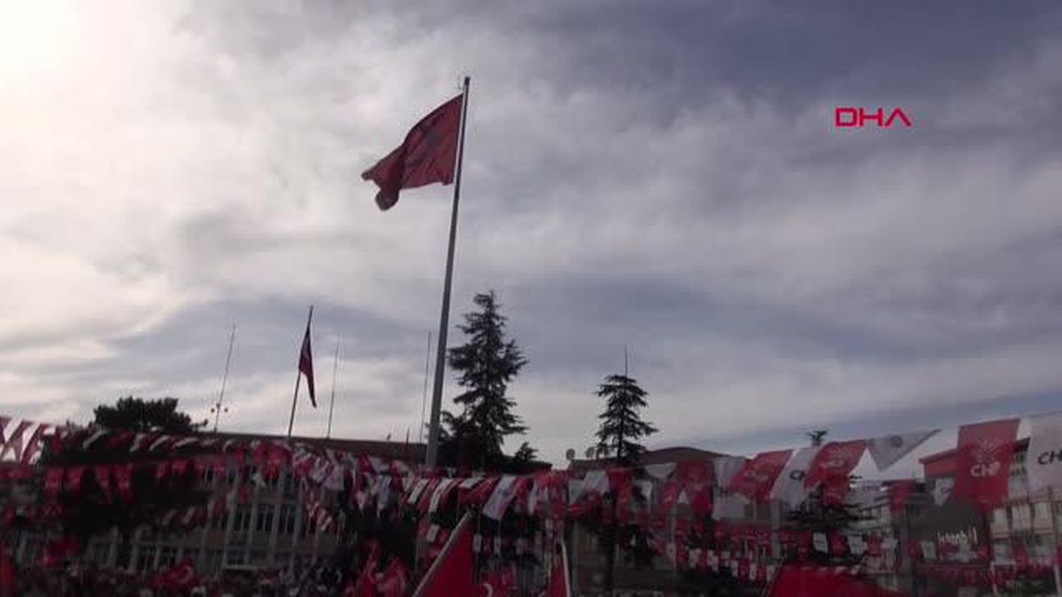 CHP'Lİ ÖZEL TURHAL'DA VATANDAŞLARA SESLENDİ