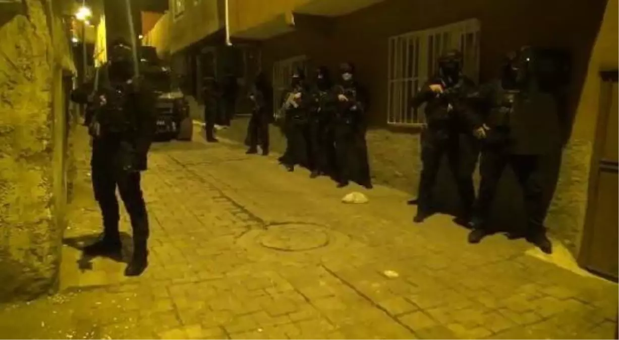 DEAŞ operasyonunda 74 şüpheli gözaltına alındı