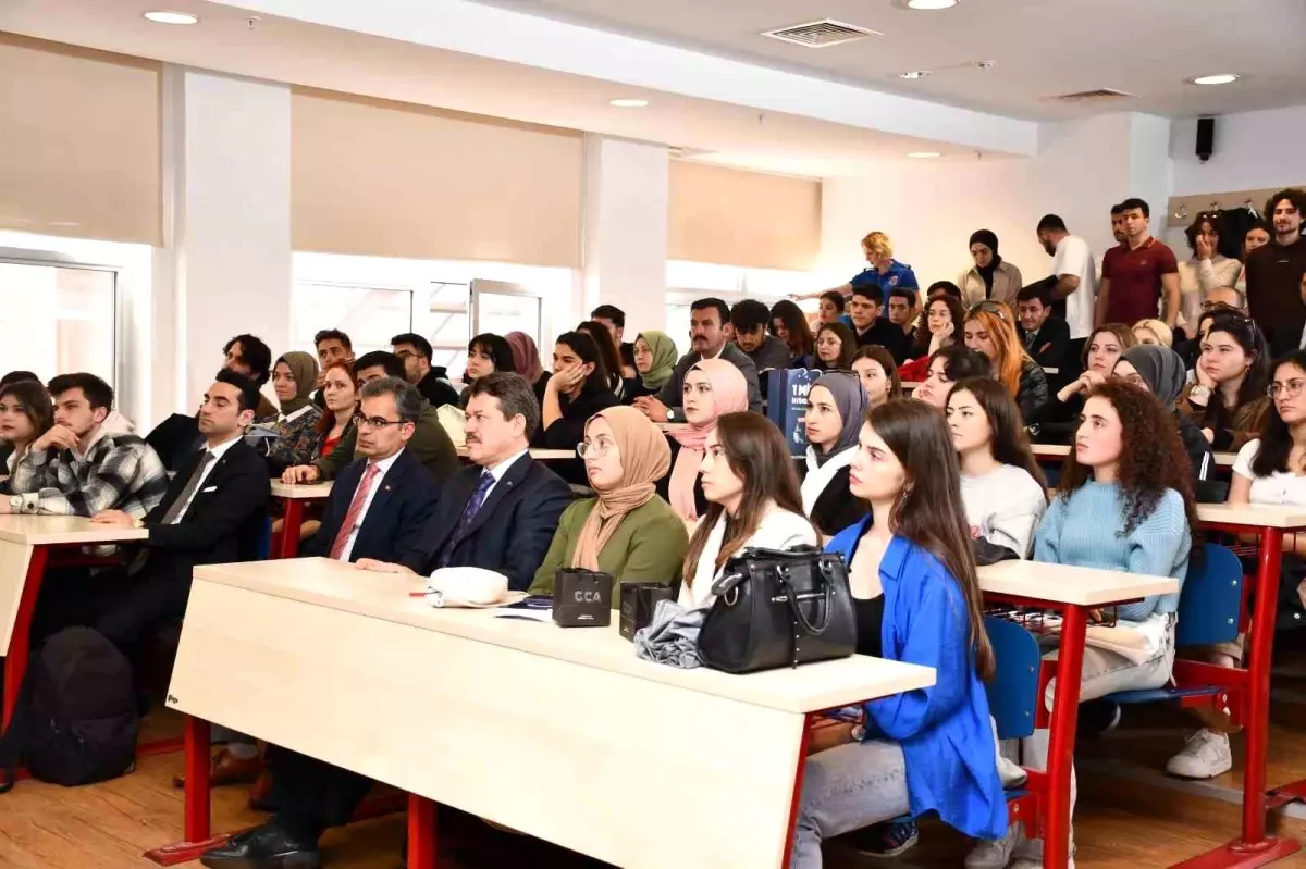 Eskişehir Adalet Sarayı'nın projeleri İKAF'23'te yoğun ilgi gördü
