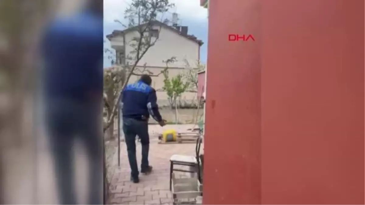 İRANLI KURYENİN MİDESİNDEN 300 GRAM EROİN ÇIKTI