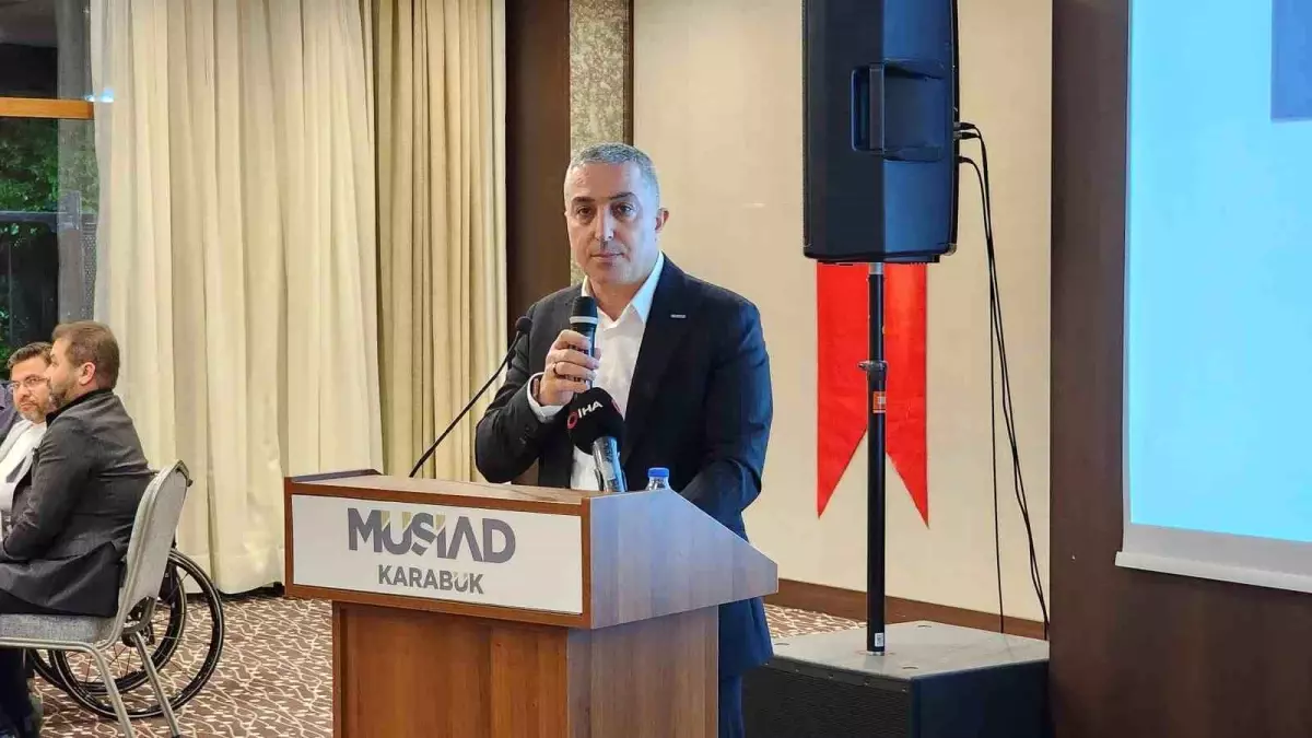 İş İnsanları 'Türkiye Yüzyılı' toplantısında milletvekili adayları ile bir araya geldi