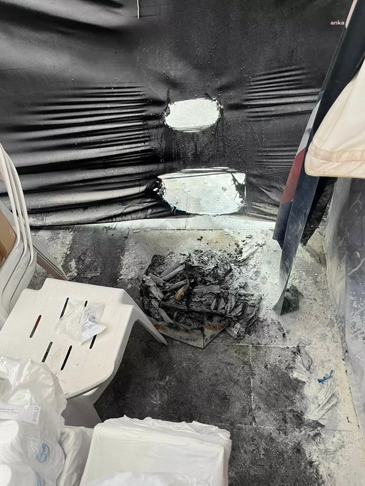 CHP'nin Seçim Çadırına Saldırı