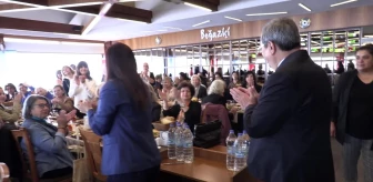 Konak Belediye Başkanı Batur, Kadın Kuruluşlarının Temsilcilerine Seslendi: 'Bu Ülkeyi Karanlıktan Kurtarmamıza Destek Olun'