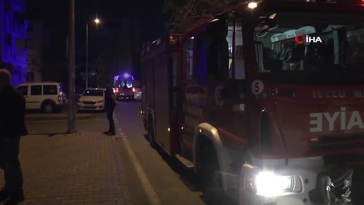 Park halindeki otomobilde patlama: 3 yaralı