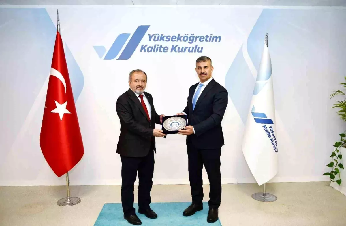 Rektör Çiftçi, YÖKAK Başkan Vekili Mustafa Çufalı ile ÇAKÜ'nün kalite süreçlerindeki performansını değerlendirdi