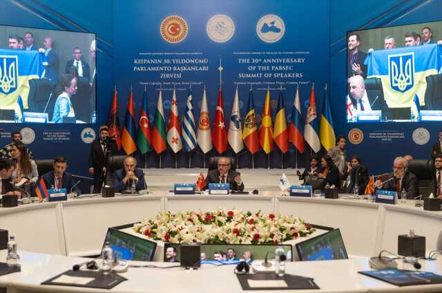Ukraynalı ve Rus yetkililerin birbirine girmesi TBMM Başkanı Şentop'u çok kızdırdı