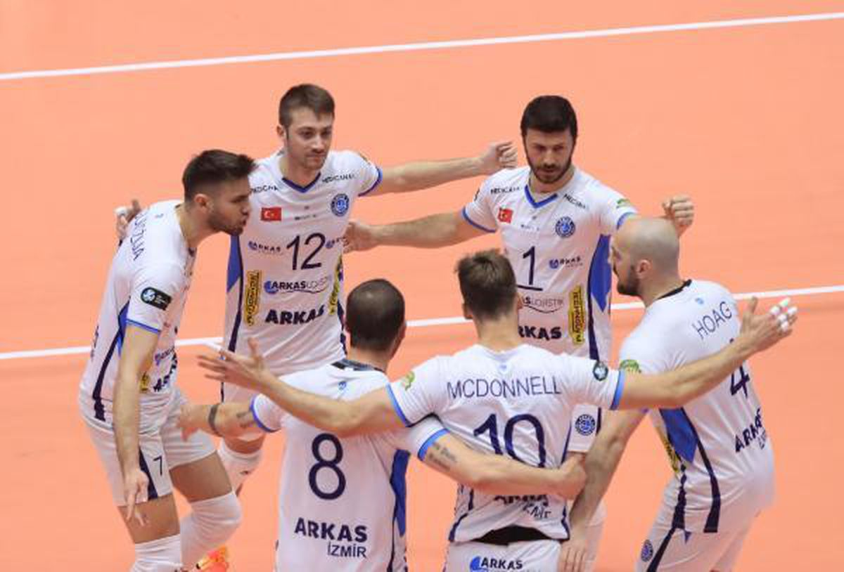Arkas Spor, Fenerbahçe HDI Sigorta'ya mağlup oldu