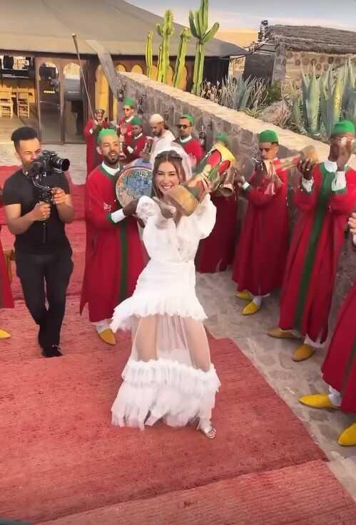 Aylardır beklenen düğün başladı! Mohammed Alsaloussi ile evlenen Şeyma Subaşı, çılgınlar gibi dans etti Aylardır beklenen düğün başladı! Mohammed Alsaloussi ile evlenen Şeyma Subaşı, çılgınlar gibi dans etti