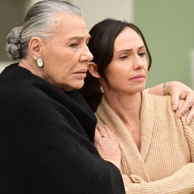 Ben Bu Cihana Sığmazam'da yaprak dökümü! 3 başarılı oyuncu birden diziden ayrılıyor Ben Bu Cihana Sığmazam'da yaprak dökümü! 3 başarılı oyuncu birden diziden ayrılıyor