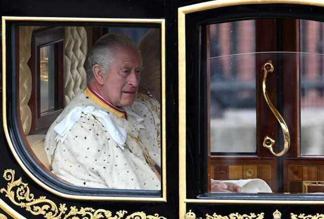 Kral Charles'ın taç giyme töreni başladı! Galler Prensesi Kate Middleton şıklığıyla göz kamaştırdı Kral Charles'ın taç giyme töreni başladı! Galler Prensesi Kate Middleton şıklığıyla göz kamaştırdı