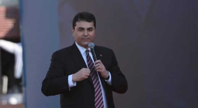 Maltepe'de miting alanı tıka basa doldu! Kalabalığın ağzında tek bir slogan var: Hak Hukuk Adalet