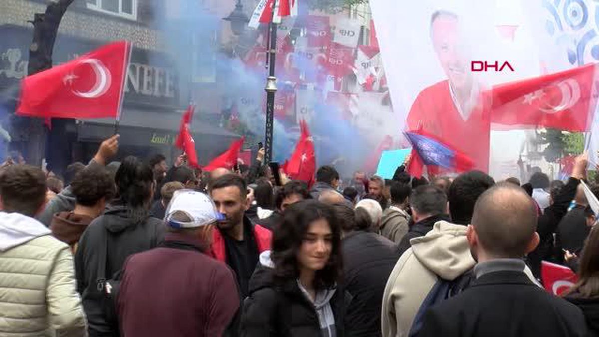 MUHARREM İNCE: FETÖ'CÜLERİN YAPTIĞI BU SAHTE DEKONTLARI PAYLAŞAN ZAVALLILAR VAR