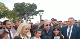 Ümit Özdağ, Gemlik'te esnafı ziyaret etti