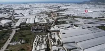 Anamur'daki hortum evleri savaş alanına çevirdi