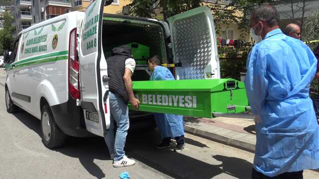 Antalya'da elbise dolabında cesedi bulunan kadının oğlu yakalandı