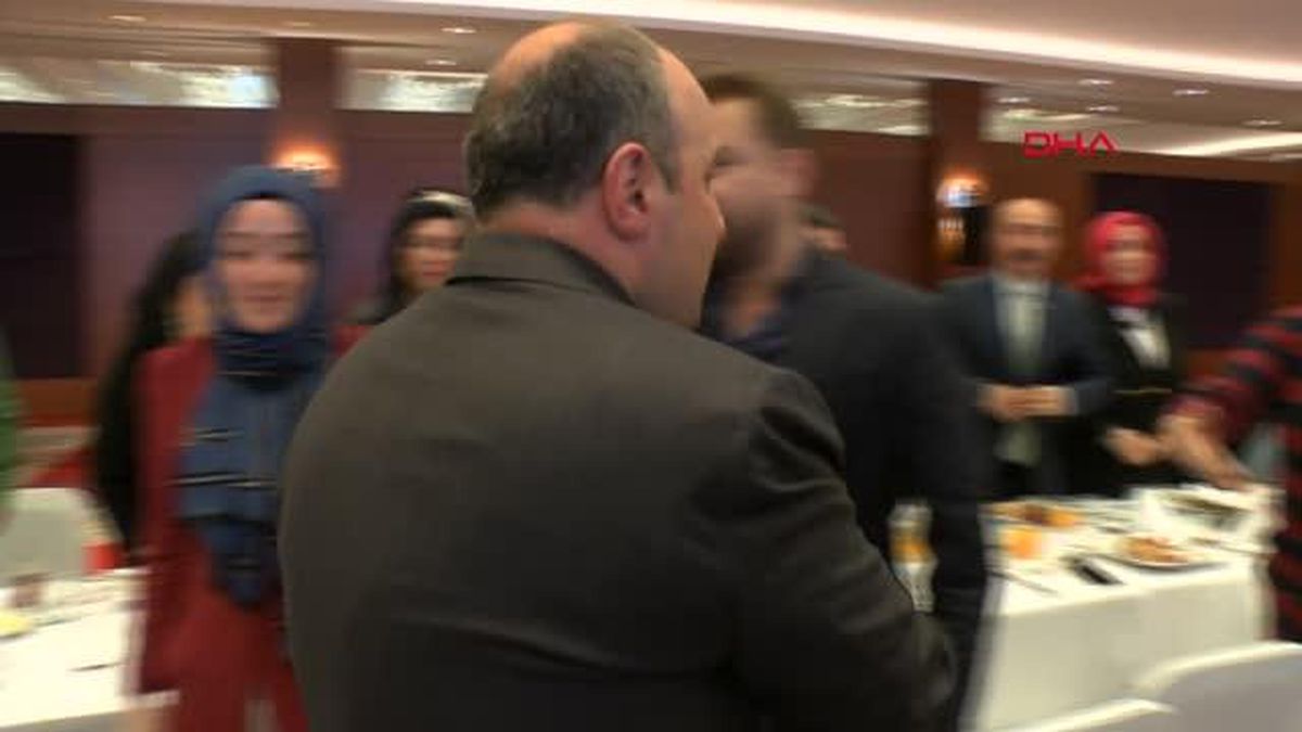 BAKAN VARANK: CUMHURBAŞKANI'MIZ İYİ BİR KAPTAN AMA AYNI ZAMANDA İYİ BİR TAKİPÇİ
