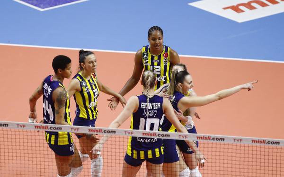 Fenerbahçe Opet, Eczacıbaşı Dynavit'i mağlup etti