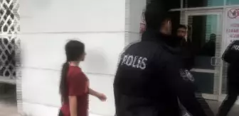 Karaman'da eski sevgilisinin yeni kız arkadaşını bıçakladı
