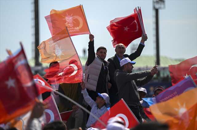 Son Dakika: Cumhurbaşkanı Erdoğan, Büyük İstanbul Mitingi'nde İmamoğlu'na sert çıktı: Senin orada ne işin var?