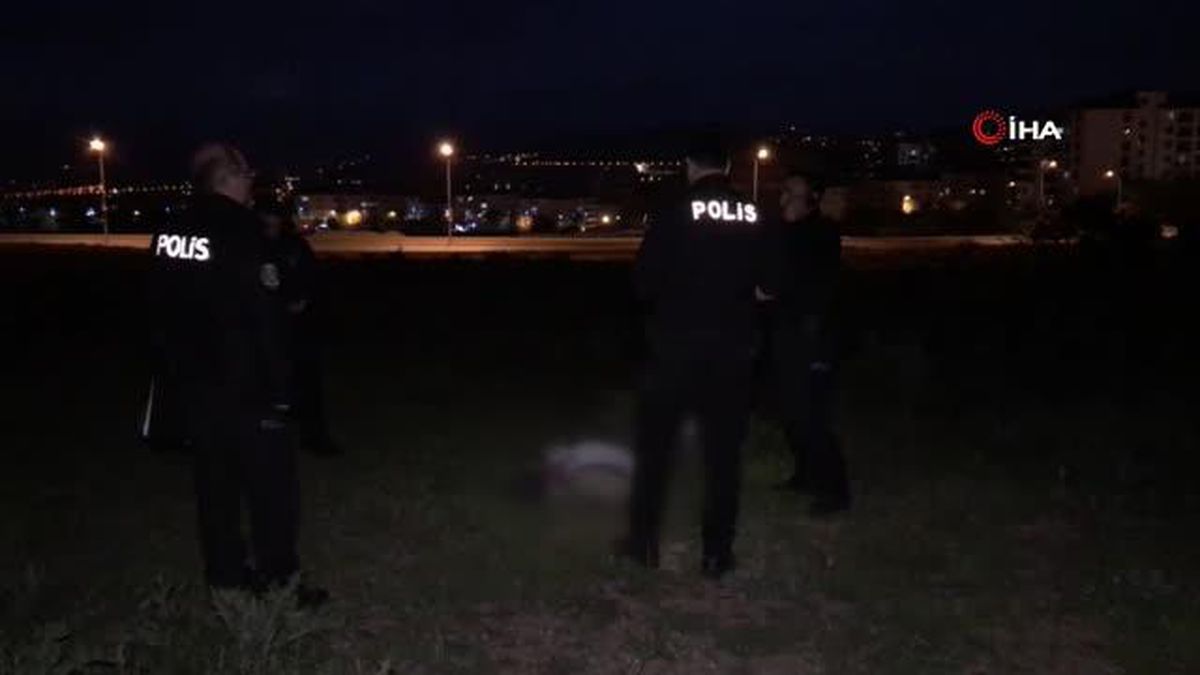 Tarlada erkek cesedi bulundu