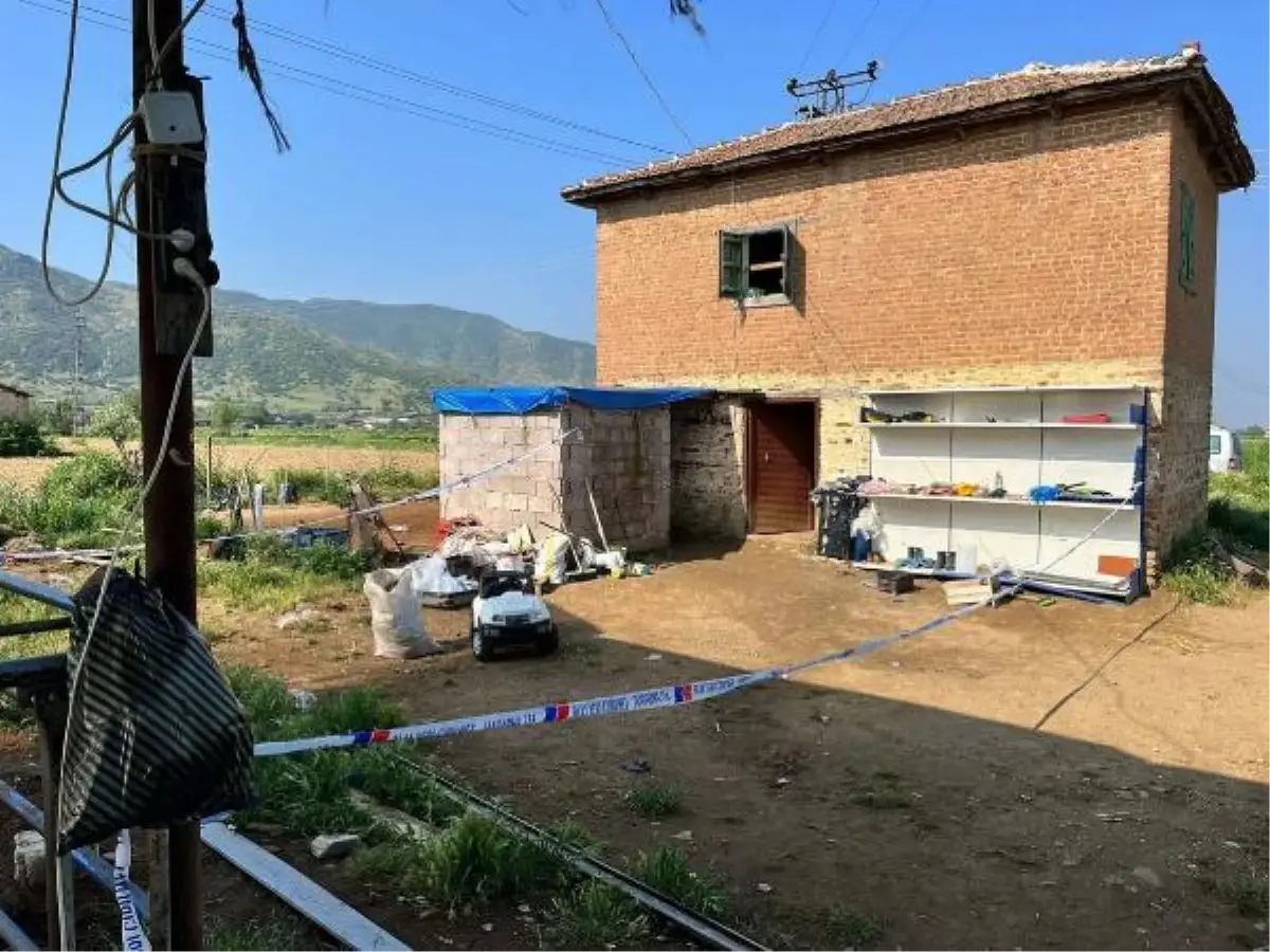 Tartıştığı eşini öldürdü