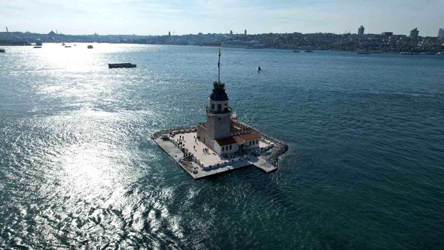 11 Mayıs'ta ziyarete açılacak olan Kız Kulesi dron ile havadan görüntülendi