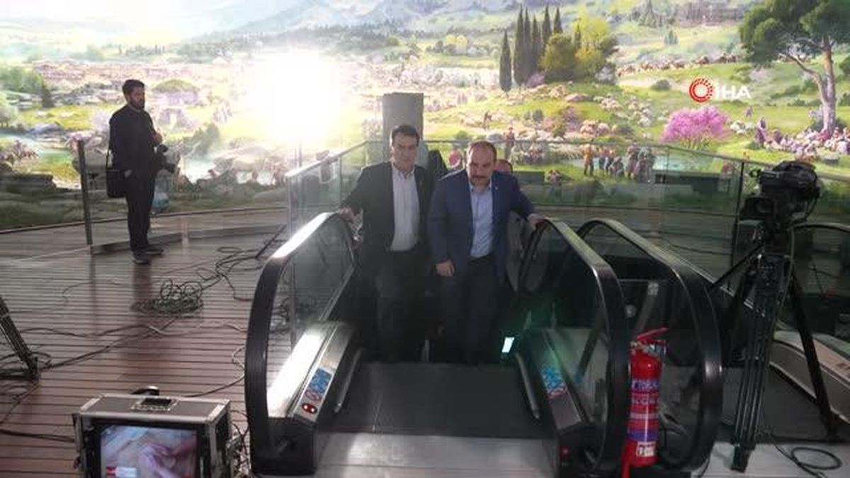Bakan Varank ve Başkan Dündar'ın Togg ile Fetih yolculuğu